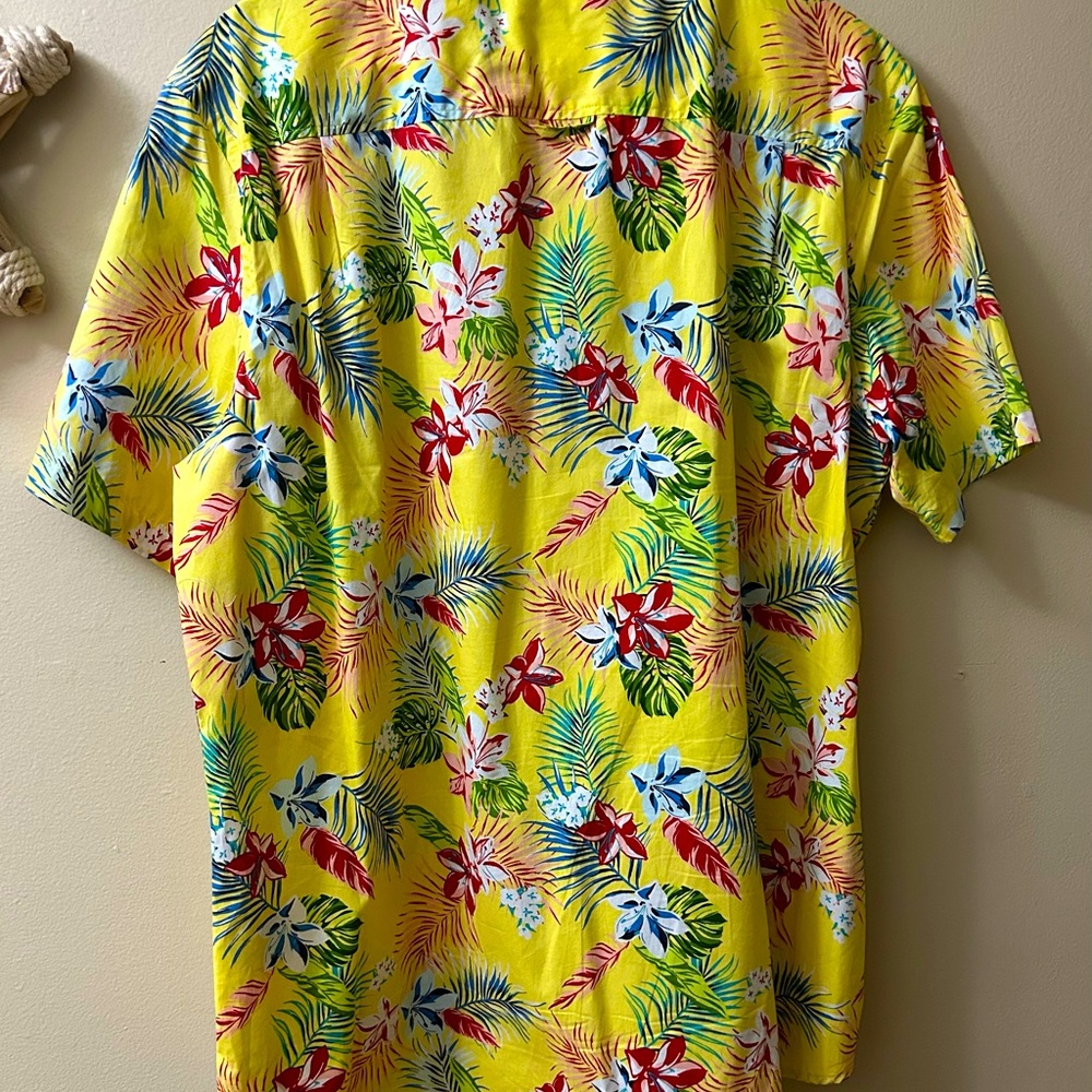 Club Room Tropical Button Down Shirt EUC - Picture 2 of 3